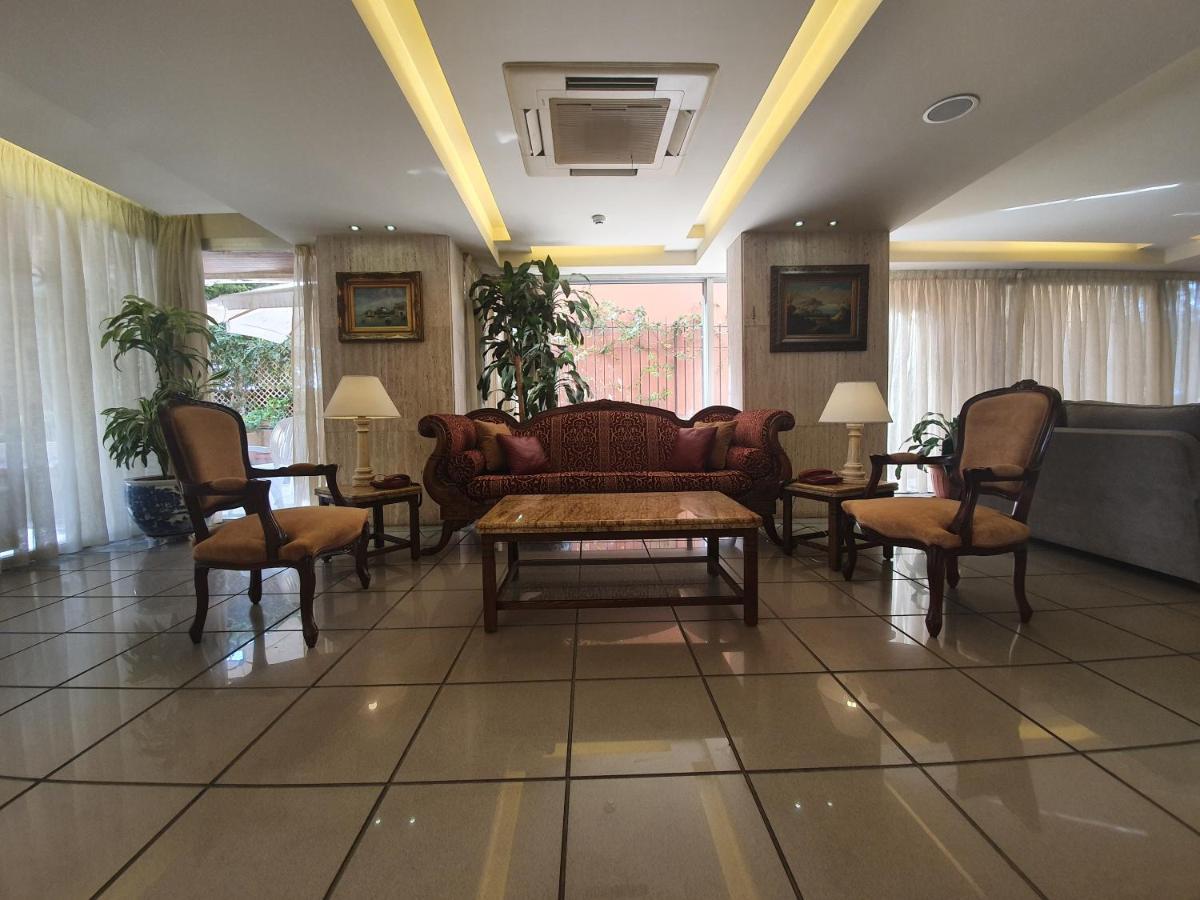Holiday Home Suites Бейрут Экстерьер фото